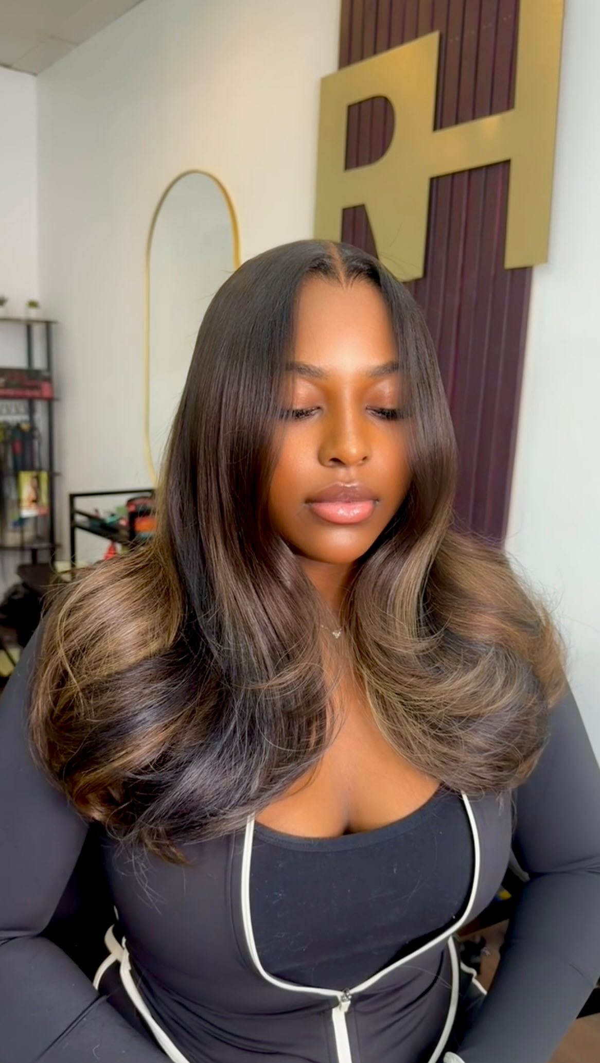 Renz Hair, wigs specialist in Canary Wharf, E14