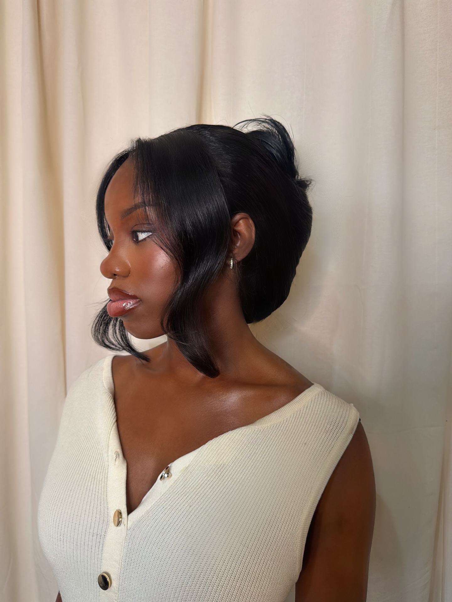 Renz Hair – wigs by a stylist in Canary Wharf, E14, photo 4