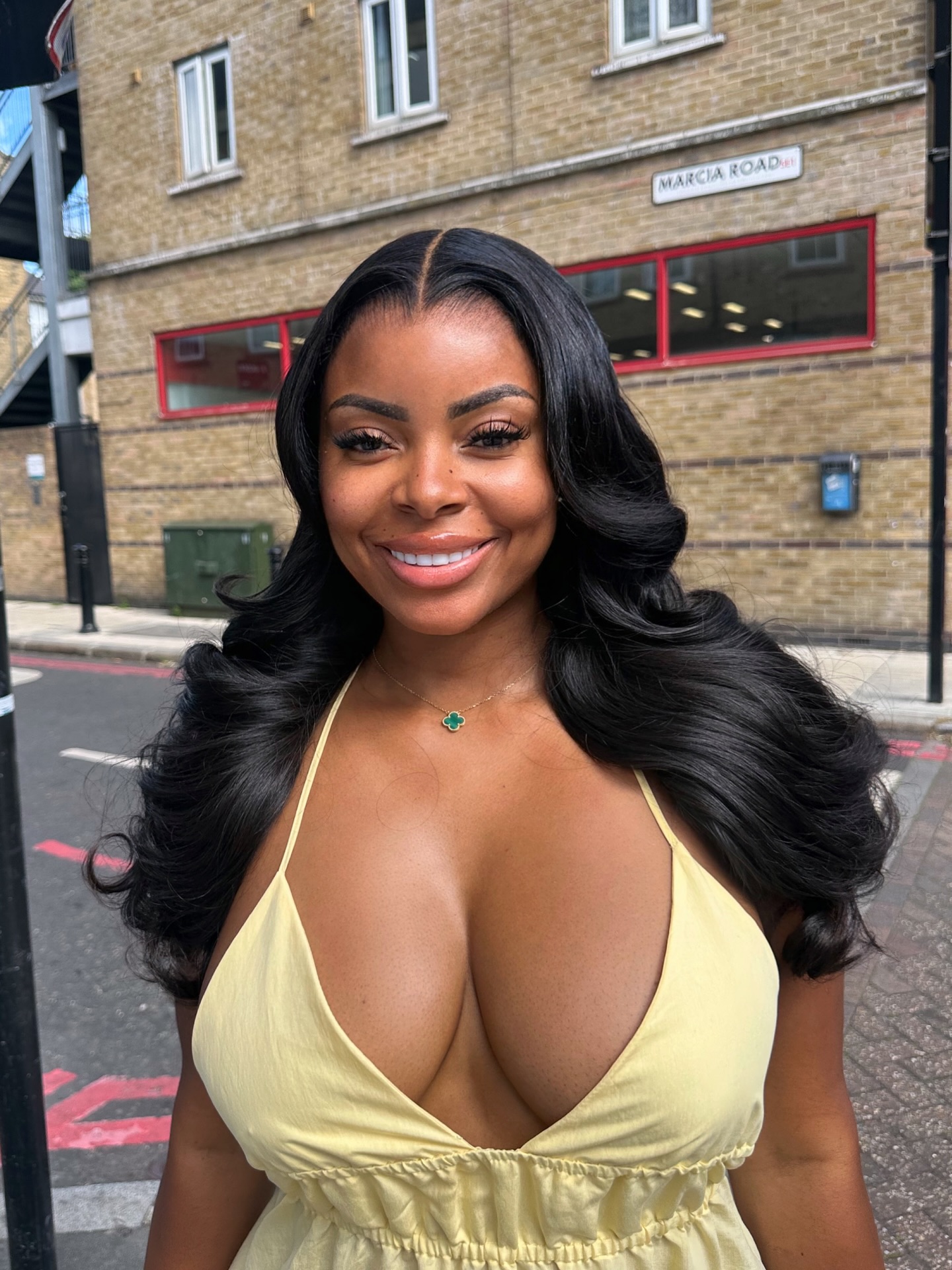 Sheer Glow – wigs by a stylist in South Bank, SE1, photo 2