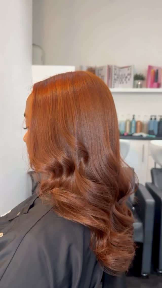 Elite Hair Lounge – silk press by a stylist in Stockwell, SW9, photo 3