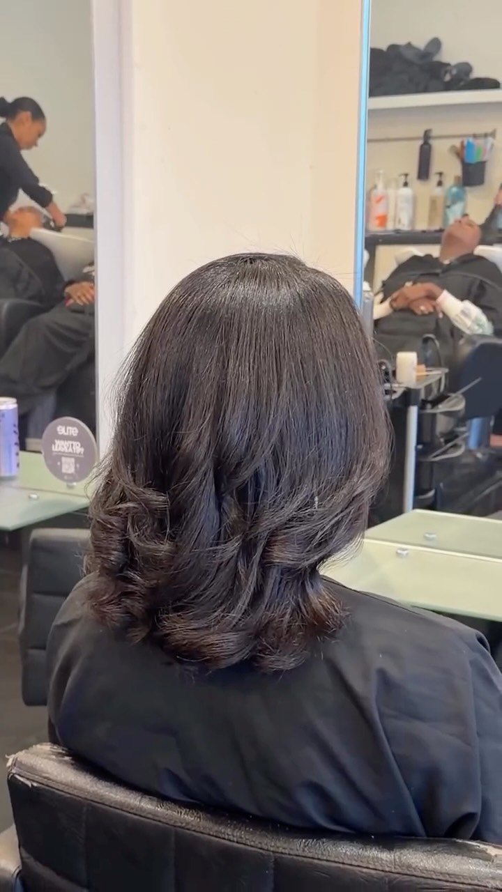 Elite Hair Lounge – silk press by a stylist in Stockwell, SW9, photo 4